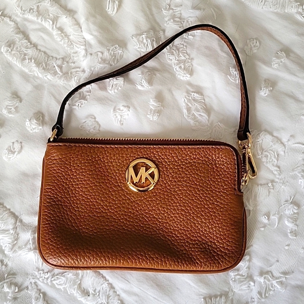 Michael Kors pebbled leather wristlet